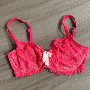 Victoria's Secret Fuchsia Lace Bra